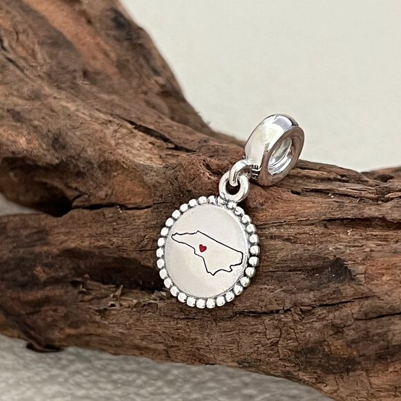 Pandora North Carolina Map Exclusive S925 Silver Dangle Charm - Picture 1 of 5